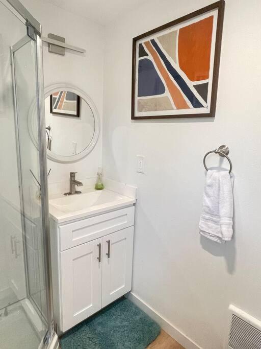 New Private Tiny Home Near Greenlake/Lightrail/I-5 Seattle Zewnętrze zdjęcie